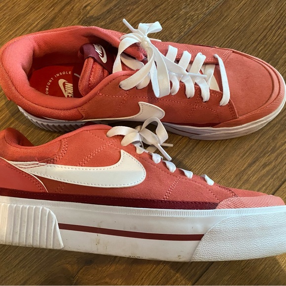 Nike court legacy lift. Size 8 - Picture 2 of 7